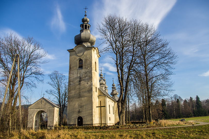Zabytkowa cerkiew Opieki Bogurodzicy w Łabowej - trasa rowerowa